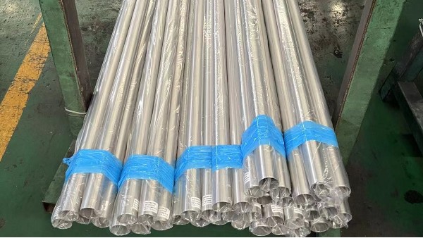 舰船上用的必赢集团网站管选用304还是316L好